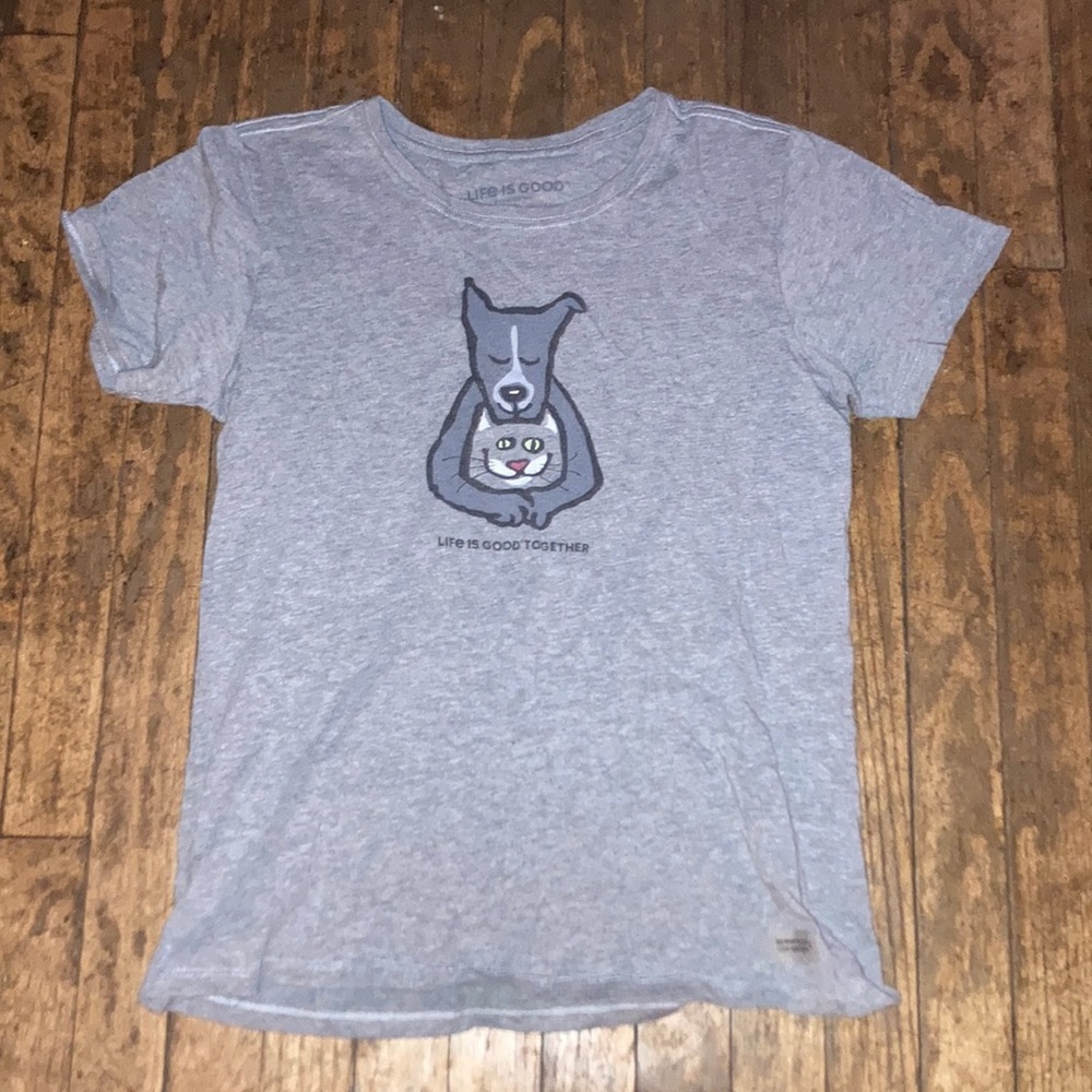 graphic t shirt